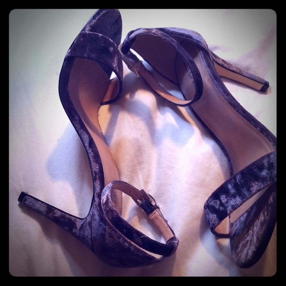 Purple velvet 3 inch NEW heels